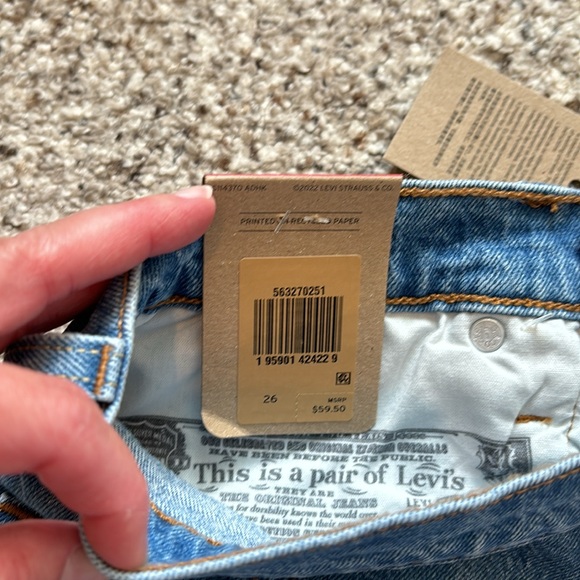 NWT Levi’s 501 Shorts - Picture 5 of 9